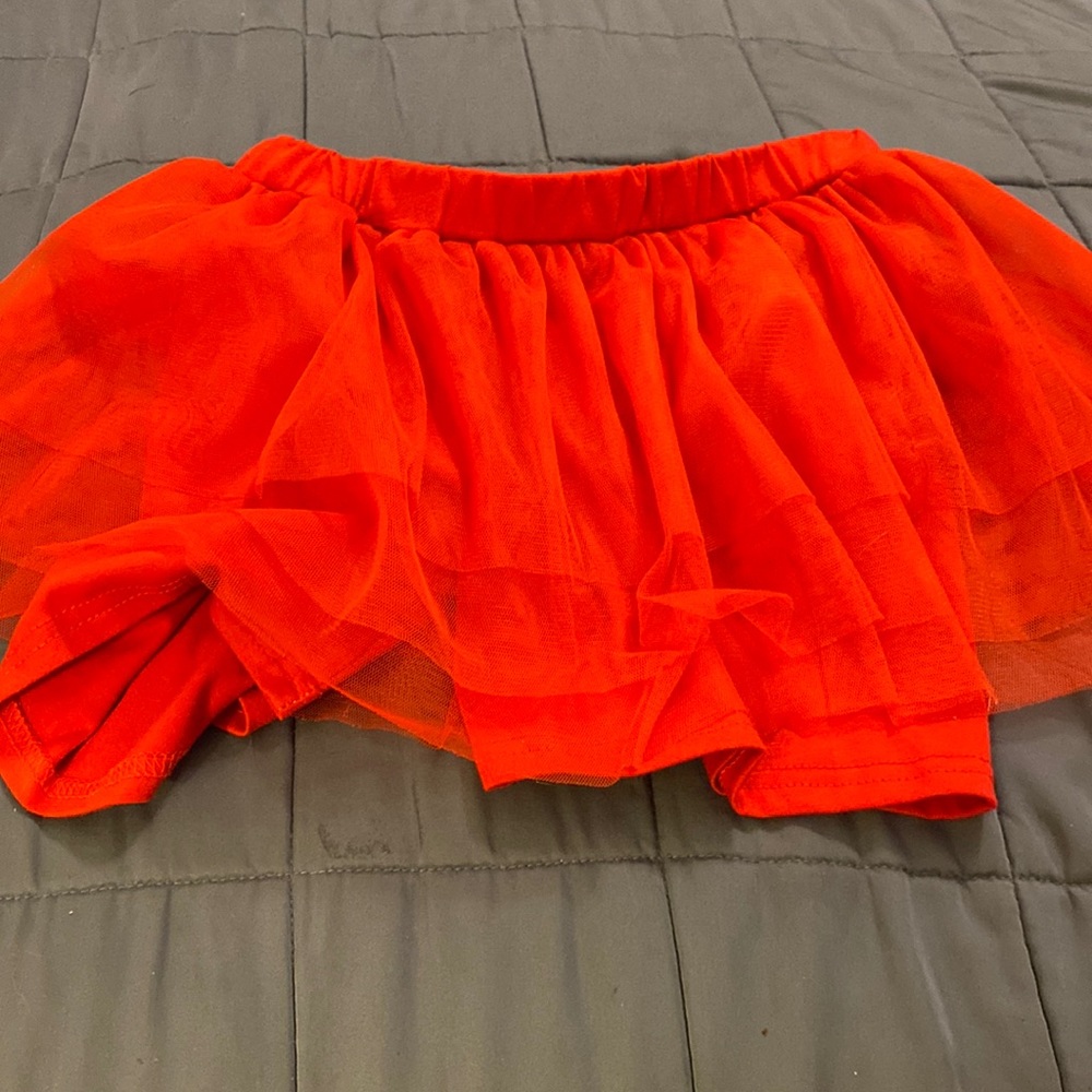 Red skorts with tulle